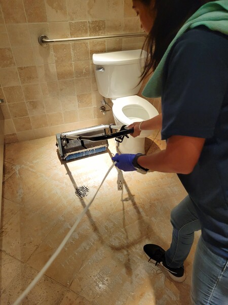 Commercial Cleaning in Metairie, LA (3)