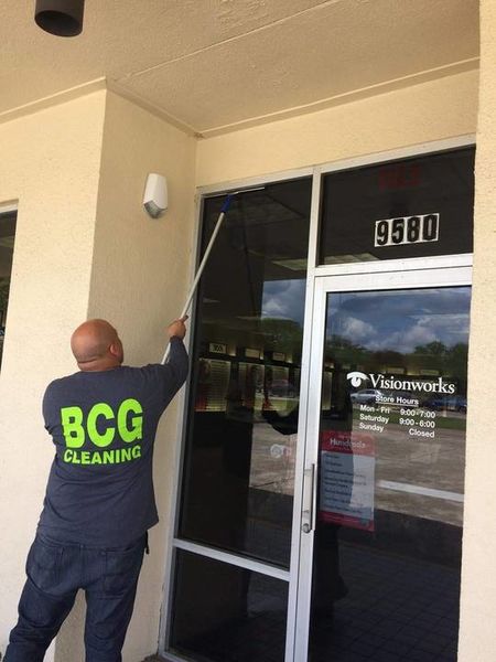 Commercial Window Cleaning in Metairie, LA (1)